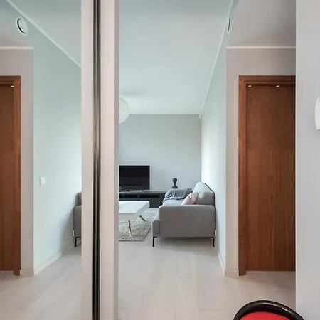Free Parking, Quiet, One-bedroom At Kalamaja Apartment Tallinn