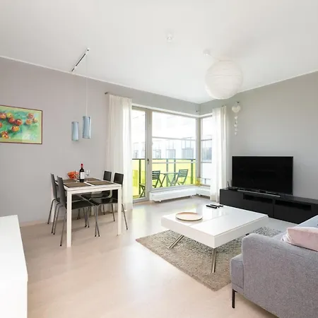 Free Parking, Quiet, One-bedroom At Kalamaja Apartment *