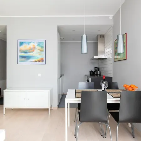 Free Parking, Quiet, One-bedroom At Kalamaja Apartment Tallinn