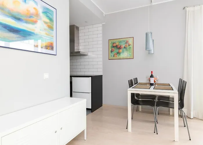 Free Parking, Quiet, One-bedroom At Kalamaja